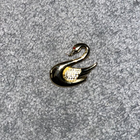 Vintage Rhinestone Swan Brooch Pair - Gold Tone with Red Eyes - Picture 5 of 6